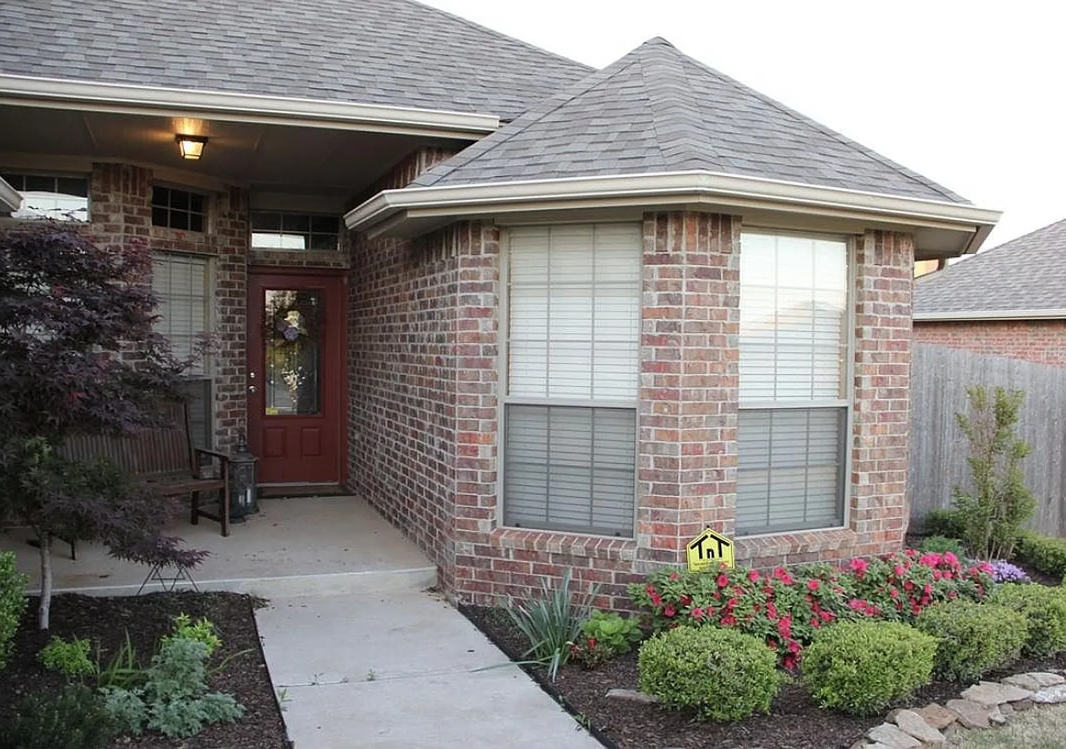 Welcome to 2336 NW 157th Ter! — Photo 2