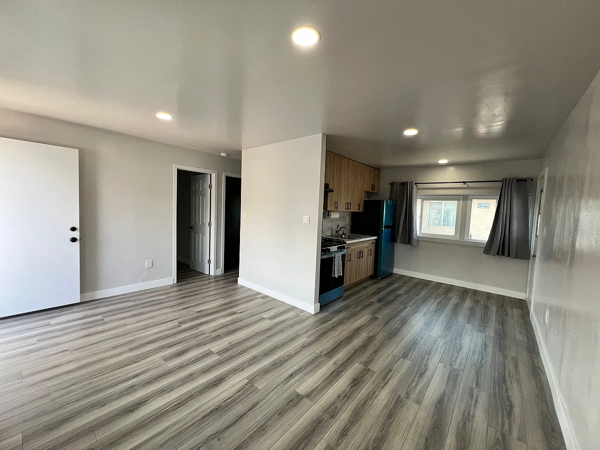 Building Photo - 929 Georgia St #929