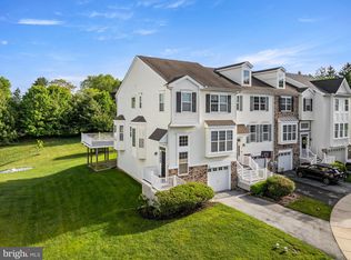 34 Shoreham Dr, East Fallowfield, PA 19320