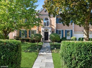 555 Kenilworth Ave, Kenilworth, IL 60043