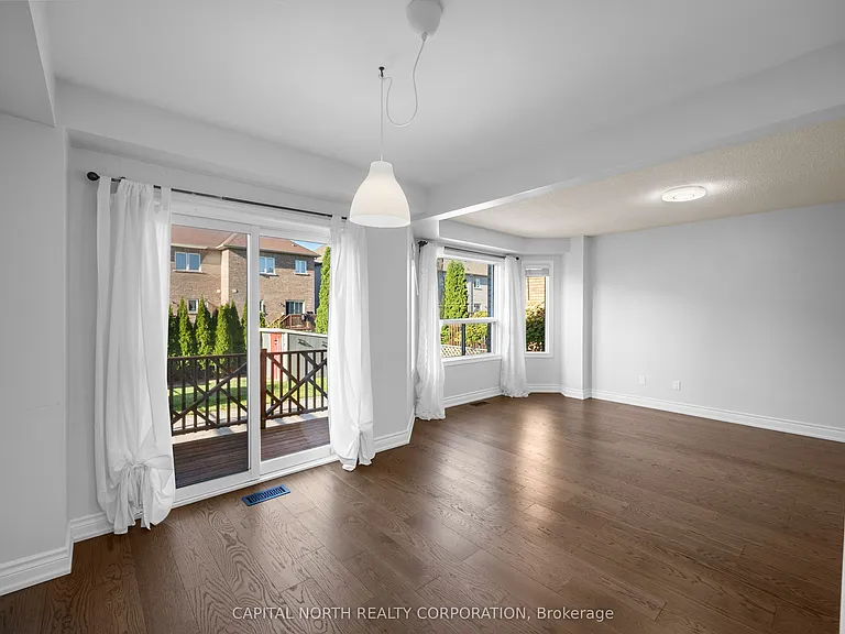 86 Breeze Dr — Photo 10