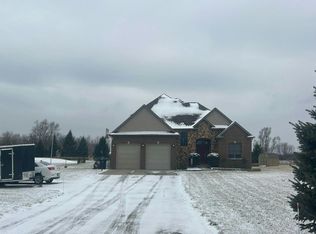 1055N-200 E E St, Angola, IN 46703