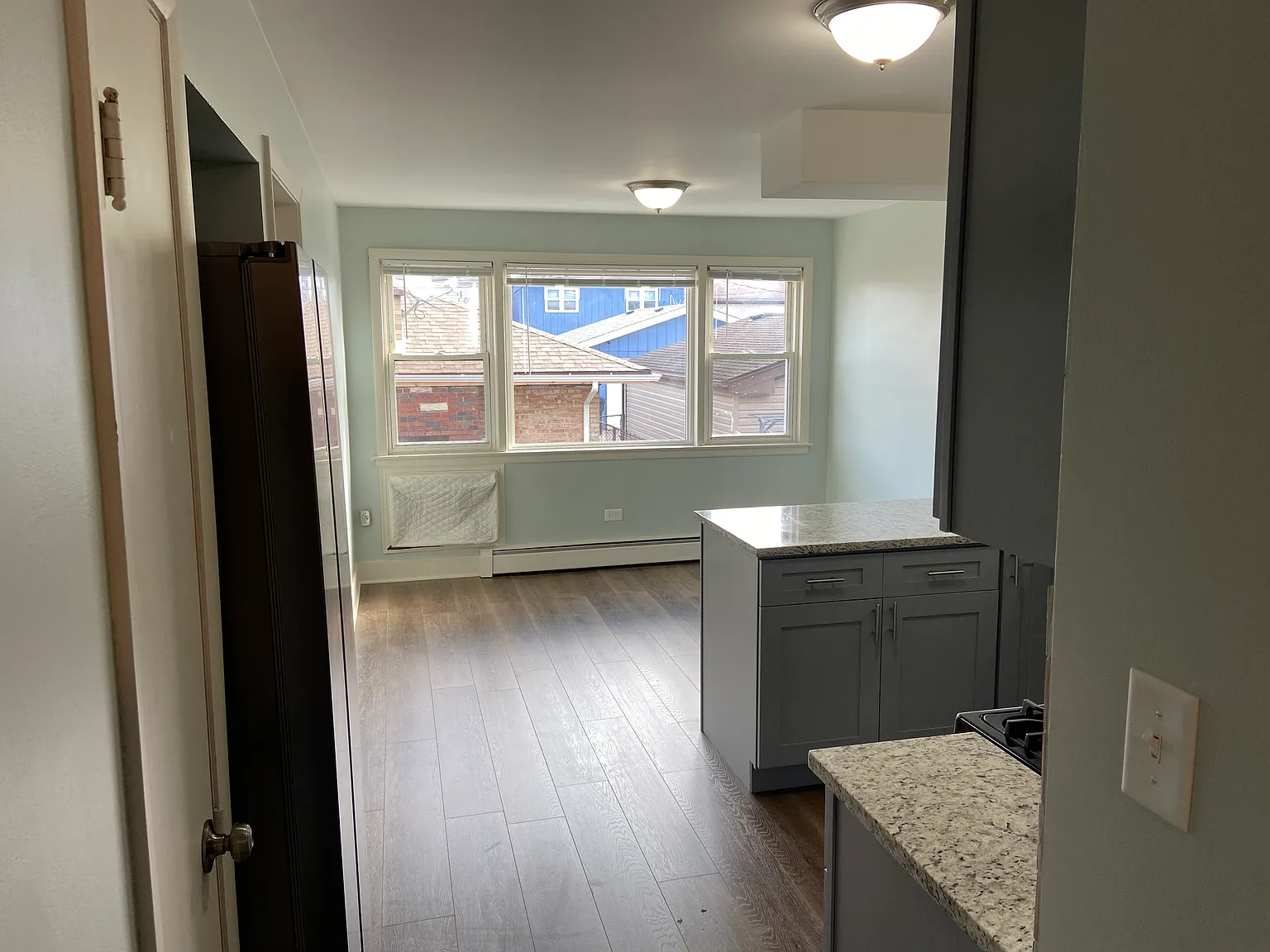 3 bed, 1250 sqft, $1,850 — Photo 3