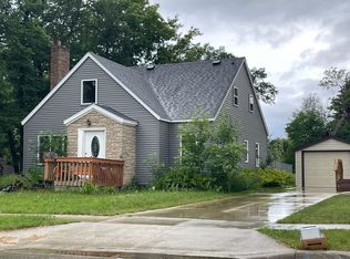 227 Markley Ave N, Thief River Falls, MN 56701