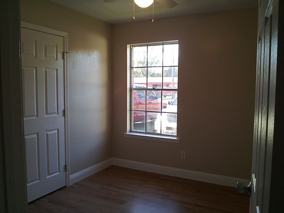 5th image of 1023 Woodbury Pl