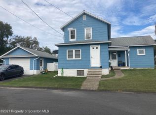 412 Walnut St, Peckville, PA 18452