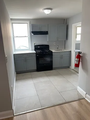 317 Marshall St #1 Photo 1
