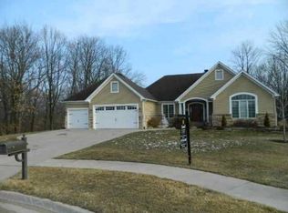 2570 Diamond Ridge Dr, Burlington, IA 52601