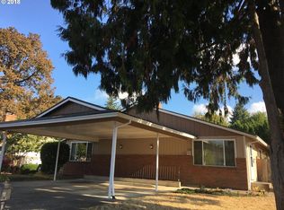 19010 Abernethy Ln, Gladstone, OR 97027
