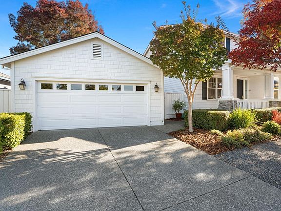 3rd image of 980 Jasmine Court