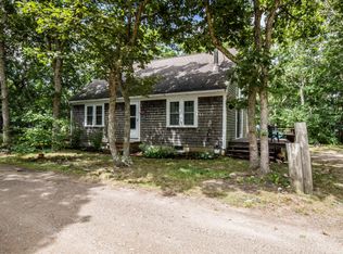 4 5th St N, Edgartown, MA 02539
