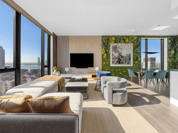 570 Broome Street image 2 of 14