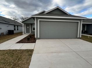 1305 Salton Ln, Sherman, TX 75090