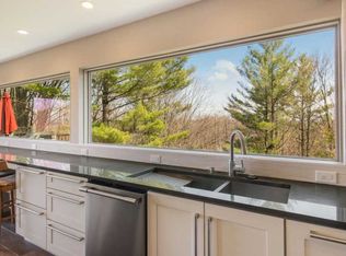 529 N Lincoln St, Suttons Bay, MI 49682