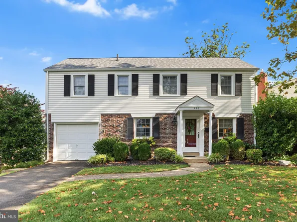 536 Drayton Rd, Oreland, PA 19075