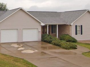 2121 Whispering Springs Rd, Harrisonburg, VA 22801