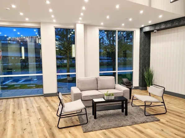 60 Cross St E APT 211, Somerville, MA 02145