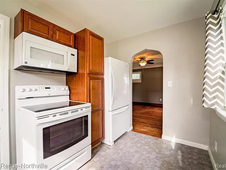 17405 Anne Ave — Photo 7