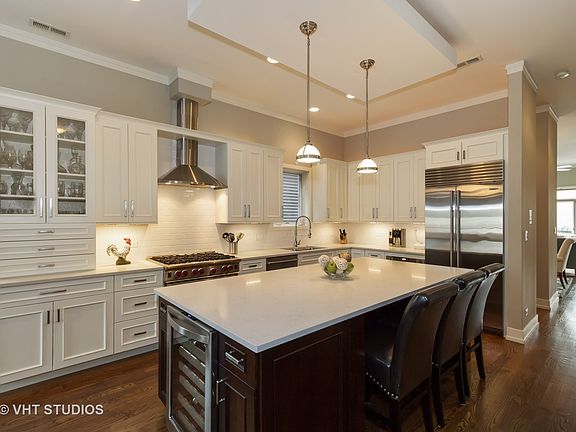 5th image of 1302 W Wrightwood St #Penthouse