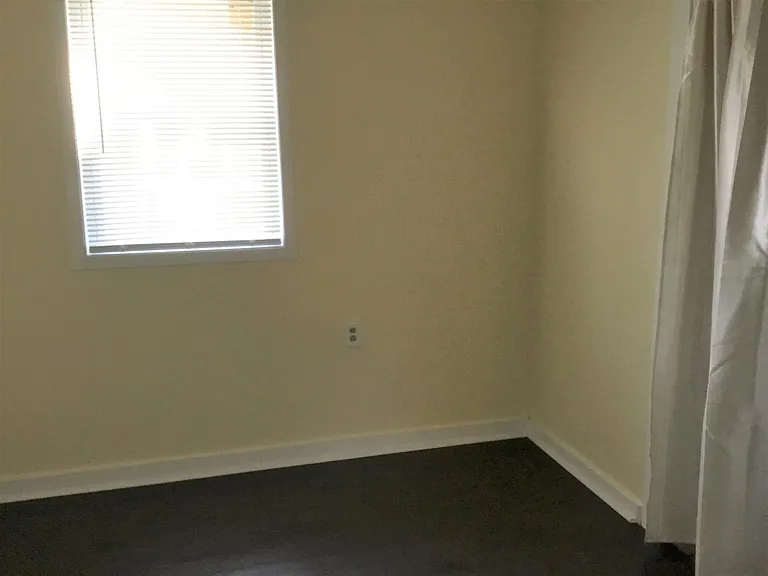 183 Wakefield Dr — Photo 5
