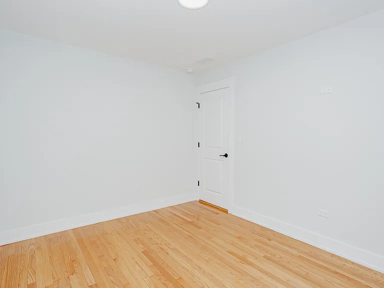 5509 N Central Ave — Photo 10