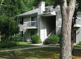 4 Club Pl, Absecon, NJ 08205