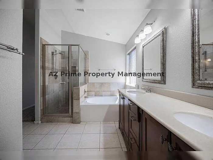 1654 W Geronimo St — Photo 16