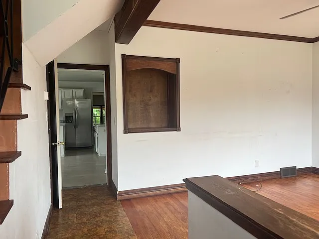 8609 Aitken Ave — Photo 2