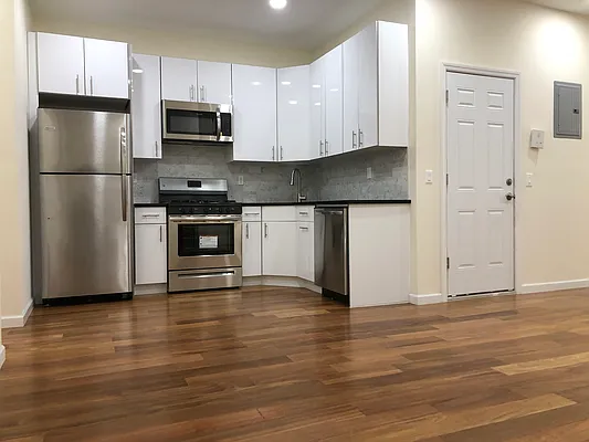 Rented by Richard Macias, LREB | media 7