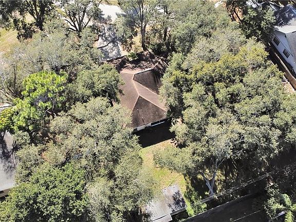 5th image of 2969 Longbrooke Way