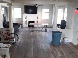 307 W John St, Champaign, IL 61820