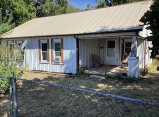 202 Highway 101 W, Sunset, TX 76270