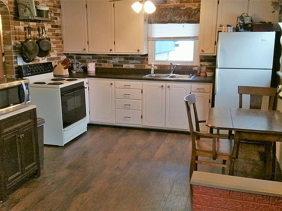 5th image of 118 W Loudon Ave