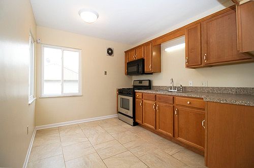 5th image of 4652 288th St