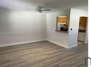 594 Saxony Dr #M, Delray Beach, FL 33446
