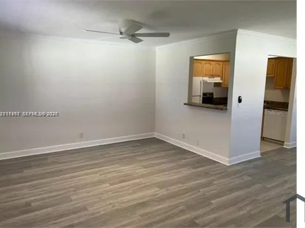 594 Saxony Dr #M, Delray Beach, FL 33446