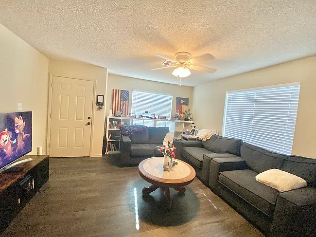 3643 S Laura Way — Photo 2