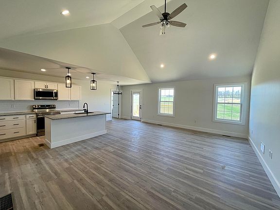4th image of 6029 Arbor Woods Way