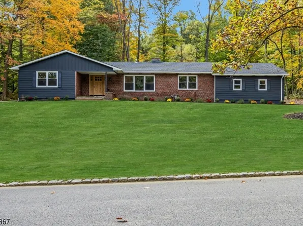 24 Burnett Dr, Chester Twp., NJ 07930