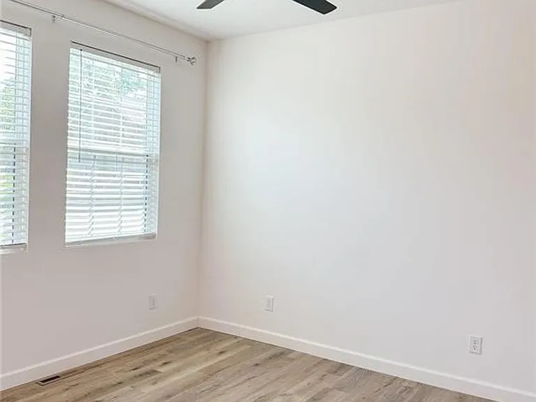 21793 Lomax Dr — Photo 16
