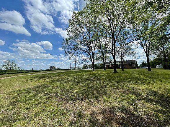 3rd image of 2185 Fritton Spur Rd