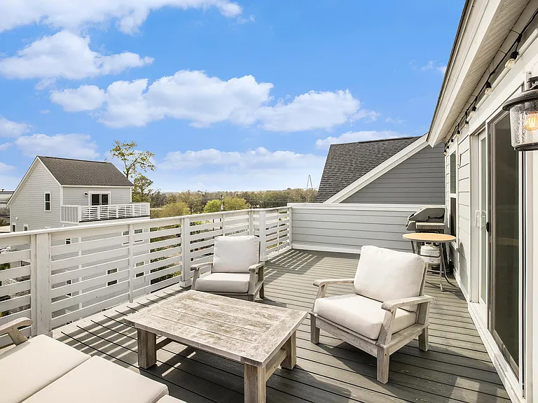 549 Cooper Village Ln — Photo 28