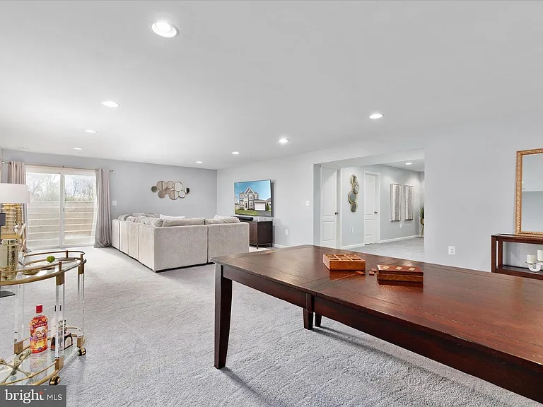 126 Farmhouse Ct — Photo 6