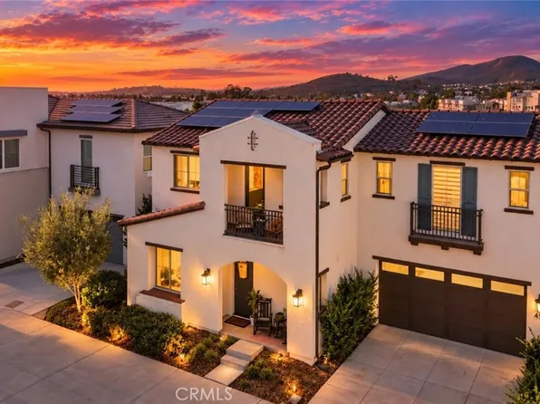 492 Clubhouse Dr, San Marcos, CA 92078