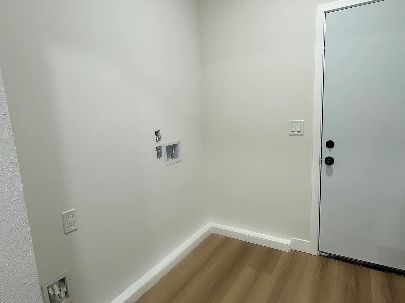 3637 Sedlock Dr — Photo 3