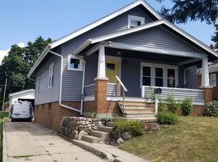 607 N Chicago Ave, Rockford, IL