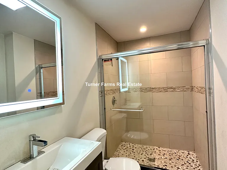 692 Columbia Rd #2A — Photo 38