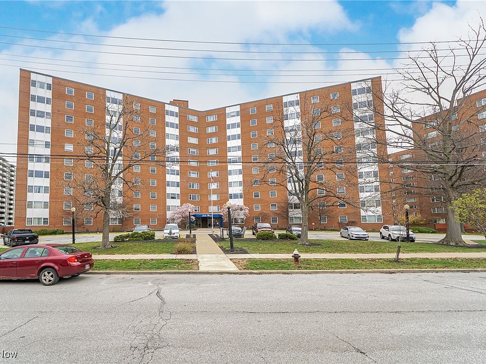 1st image of 11850 Edgewater Dr APT 621