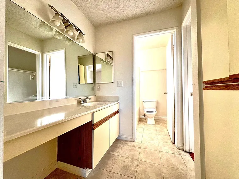 2410 N Towne Ave #3 — Photo 13