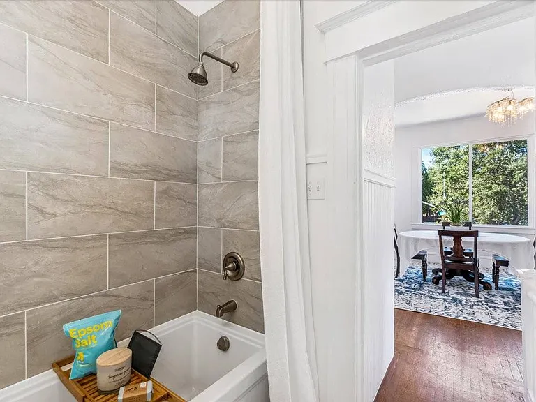 2 Willow Ave #A — Photo 4